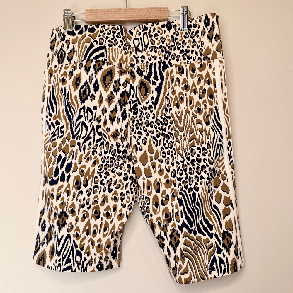 FARM Rio X ADIDAS | Oasis Night Animal Print Elastic Pull-on Stretch Bike Shorts - Picture 5 of 13